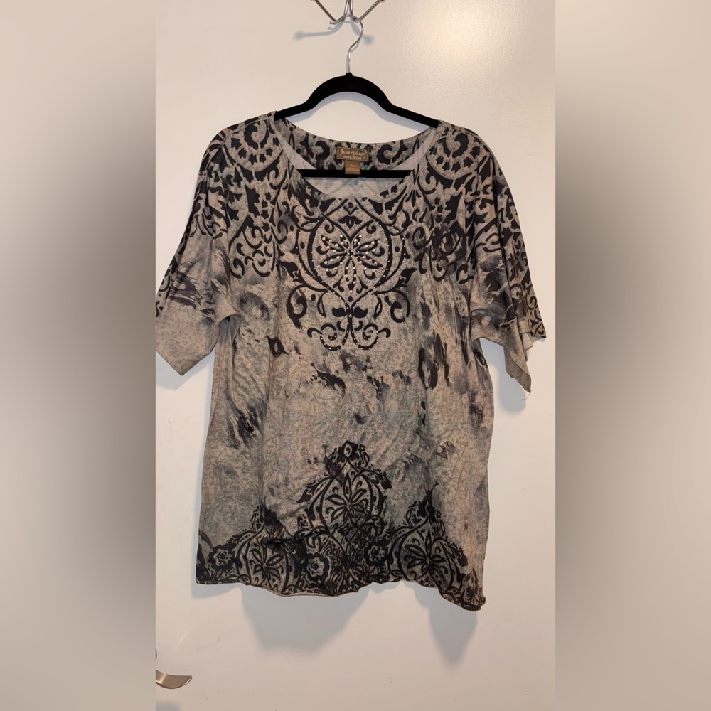 Jane Ashley cute summer top